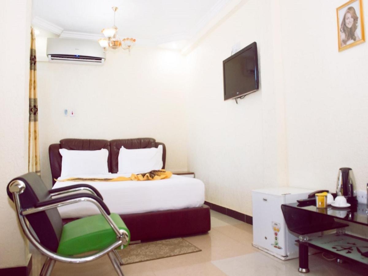 Best Point Hotel Dar es Salaam Exterior photo