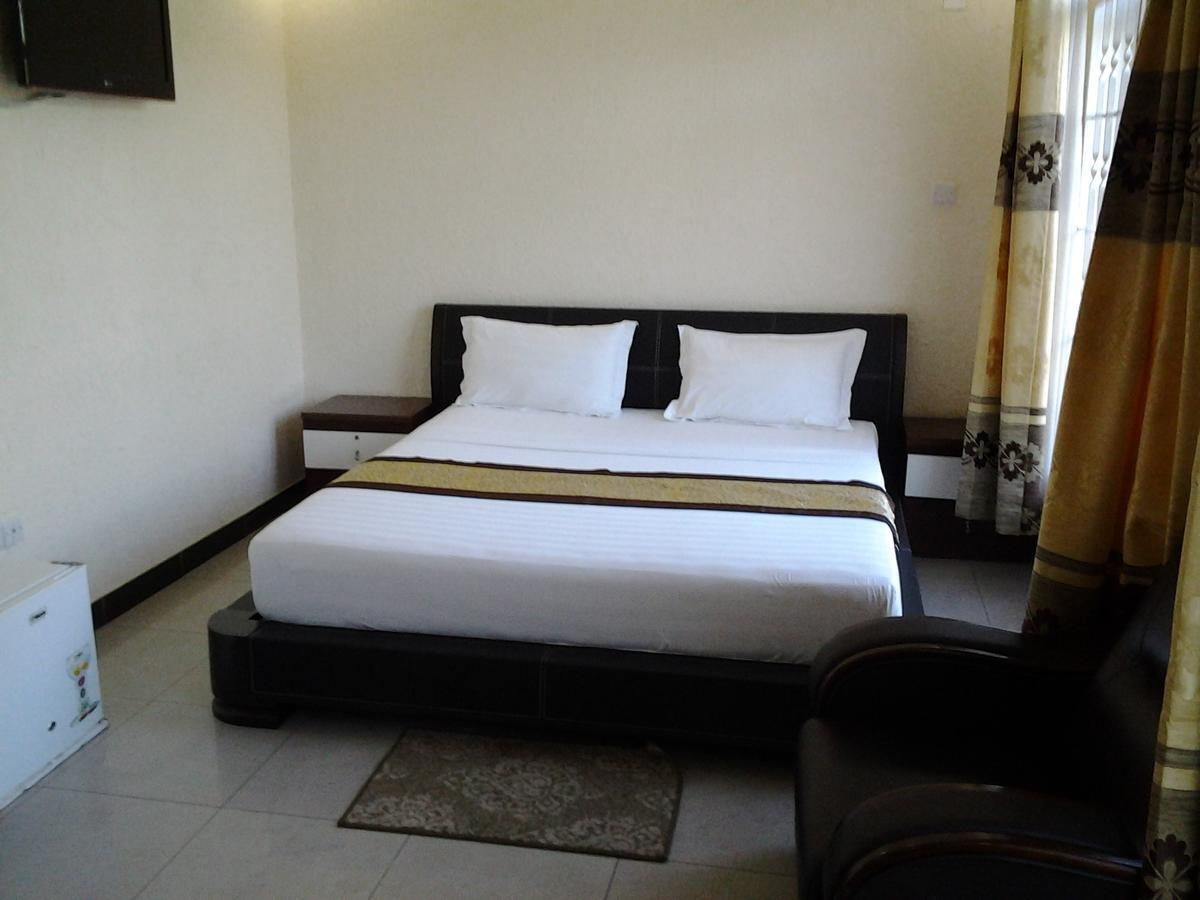 Best Point Hotel Dar es Salaam Room photo