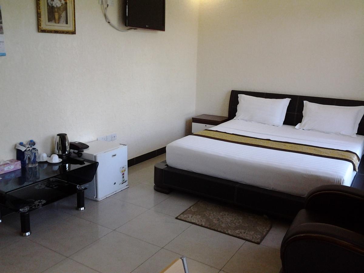 Best Point Hotel Dar es Salaam Room photo